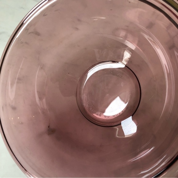 Pyrex 2.5 L Cranberry glass mixing  bowl model 325 - Picture 7 of 9